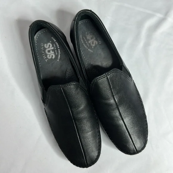 EUC SAS Dream Tripad Slip-Ons - Picture 6 of 7